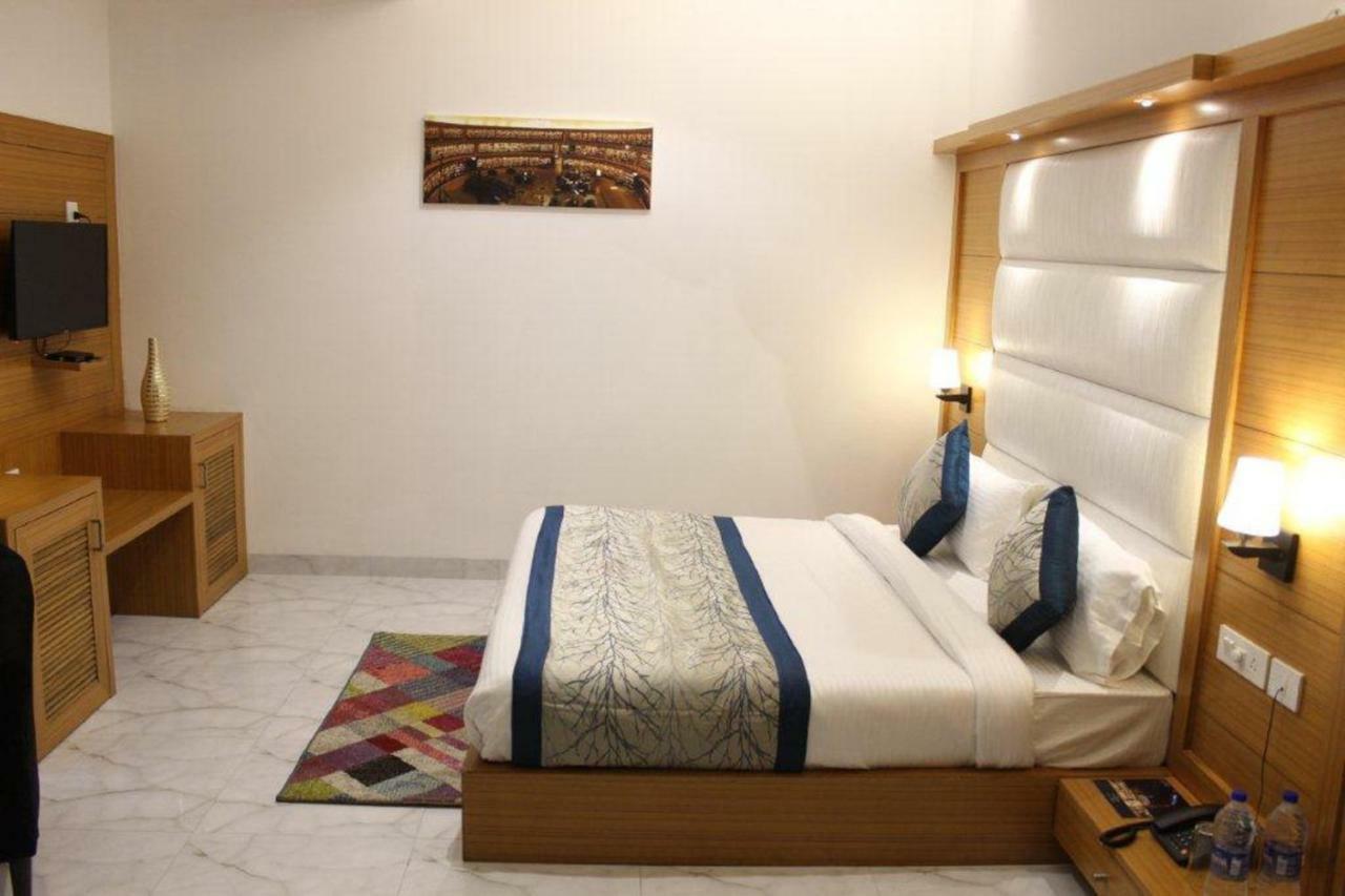 Star By Star Group- Near Delhi Airport